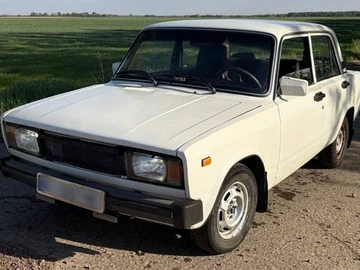 Авто ВАЗ 2105 1999 № 8877042