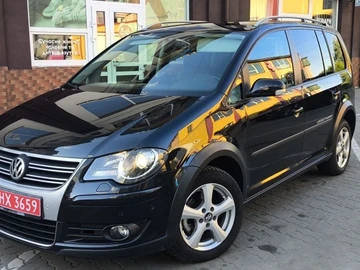 Авто Volkswagen Touran 2008 № 8877238