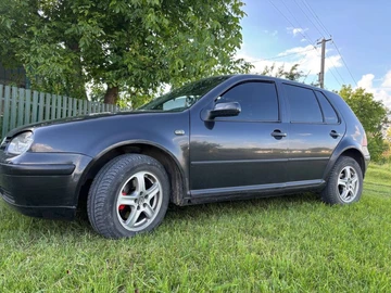 Авто Volkswagen Golf 1999 № 8877365