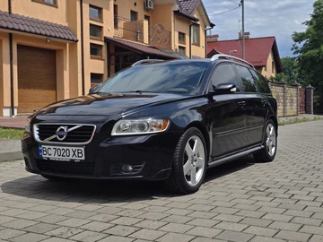 Авто Volvo V50 2010 № 8877587