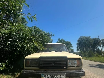 Авто ВАЗ 2107 1988 № 8877611