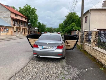 Авто BMW 5 Серия 2005 № 8877632
