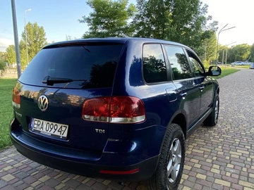 Авто Volkswagen Touareg 2004 № 8877634