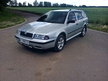 Авто Skoda Octavia 2000 № 8877685