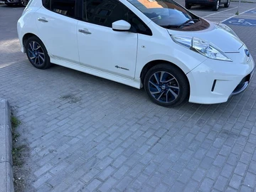 Авто Nissan Leaf 2017 № 8877768