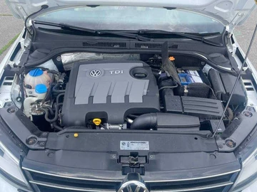 Авто Volkswagen Jetta 2016 № 8877969