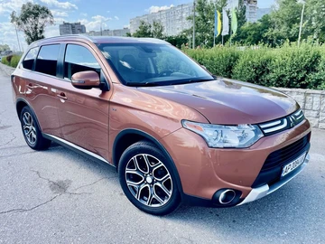 Авто Mitsubishi Outlander 2015 № 8878219