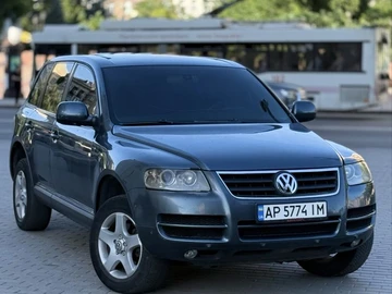 Авто Volkswagen Touareg 2004 № 8878401