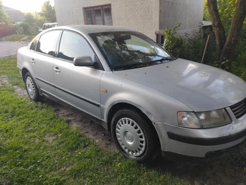 Авто Volkswagen Passat Sedan 1998 № 8878415