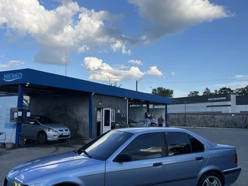Авто BMW 3 Серия 1995 № 8878570