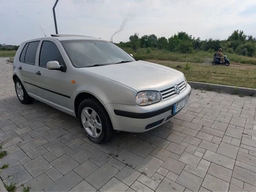 Авто Volkswagen Golf 2003 № 8878821