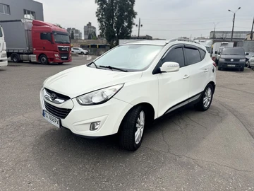 Авто Hyundai Tucson 2012 № 8878935