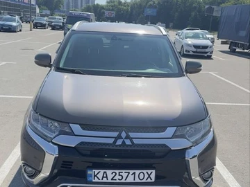 Авто Mitsubishi Outlander 2018 № 8879005