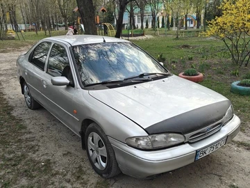 Авто Ford Mondeo 1994 № 8879056