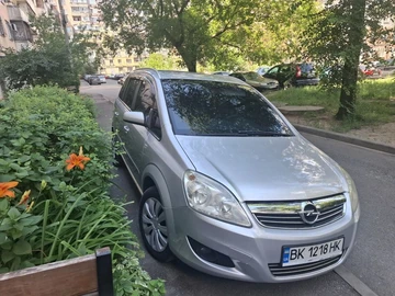 Авто Opel Zafira 2008 № 8879099