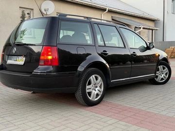 Авто Volkswagen Golf 2004 № 8879111
