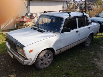 Авто ВАЗ 2107 1996 № 8879115