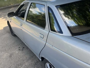 Авто ВАЗ 21102 2002 № 8879358