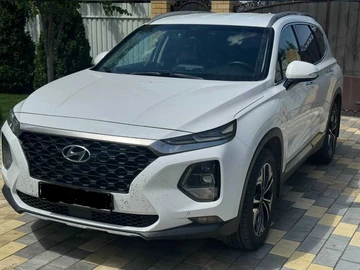 Авто Hyundai Santa Fe 2018 № 8879421