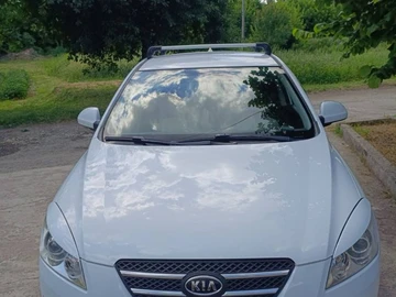 Авто KIA Cee X27 D 2009 № 8879459