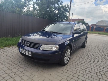 Авто Volkswagen Passat Variant 2000 № 8879479