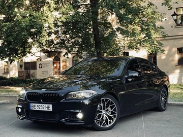 Авто BMW 5 Серия 2012 № 8879529