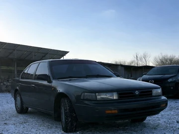 Авто Nissan Maxima 1989 № 8879713