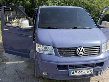 Авто Volkswagen Transporter 2004 № 8879729