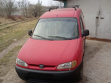 Авто Peugeot Partner 2000 № 8879878