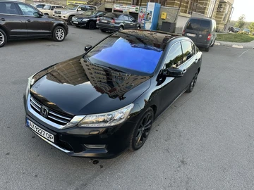 Авто Honda Accord 2013 № 8880004