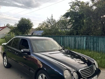 Авто Mercedes E Серия 2001 № 8880087