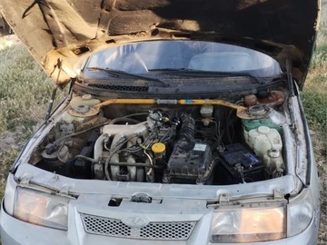 Авто ВАЗ 2112 2003 № 8880131