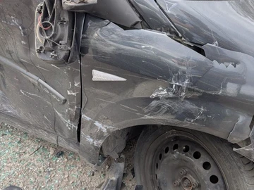Авто Renault 4 2006 № 8880200