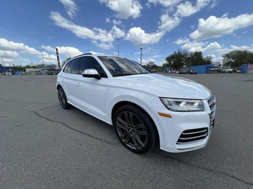 Авто Audi Q5 2018 № 8880204