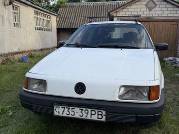 Авто Volkswagen Passat Variant 1991 № 8880307