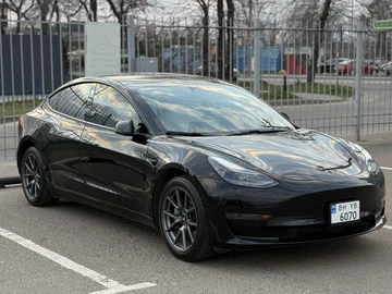 Авто Tesla Model 3 2021 № 8880314