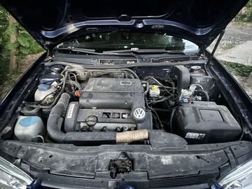 Авто Volkswagen Golf 2004 № 8880512