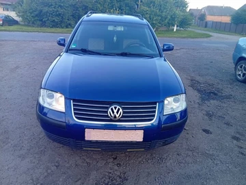 Авто Volkswagen Passat Variant 2001 № 8880516