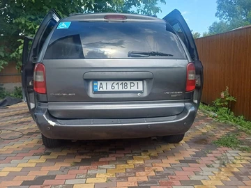 Авто Chrysler Voyager 2004 № 8880721