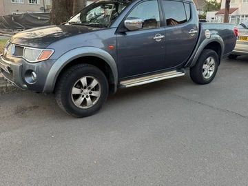 Авто Mitsubishi L 200 2007 № 8881179