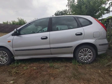 Авто Nissan Almera Tino 2002 № 8881313