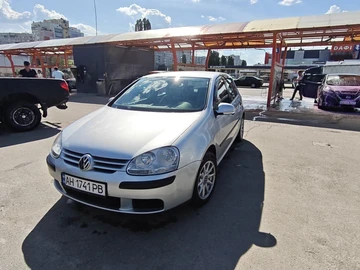 Авто Volkswagen Golf 2006 № 8881324