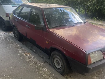 Авто ВАЗ 2109 1991 № 8881358