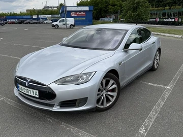 Авто Tesla Model S 2013 № 8881408
