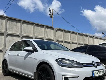 Авто Volkswagen Golf 2018 № 8881473
