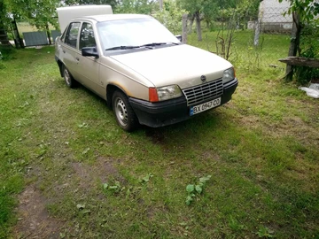 Авто Opel Kadett 1988 № 8881531