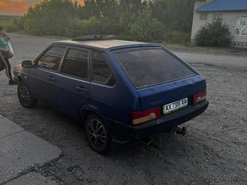 Авто ВАЗ 2109 1989 № 8881539