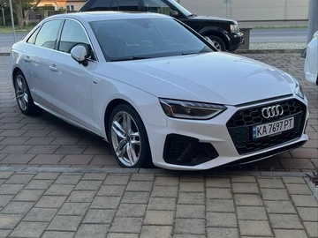 Авто Audi A4 2022 № 8881548