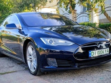Авто Tesla Model S 2013 № 8881595