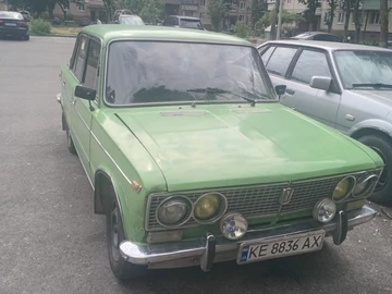 Авто ВАЗ 2103 1982 № 8881599